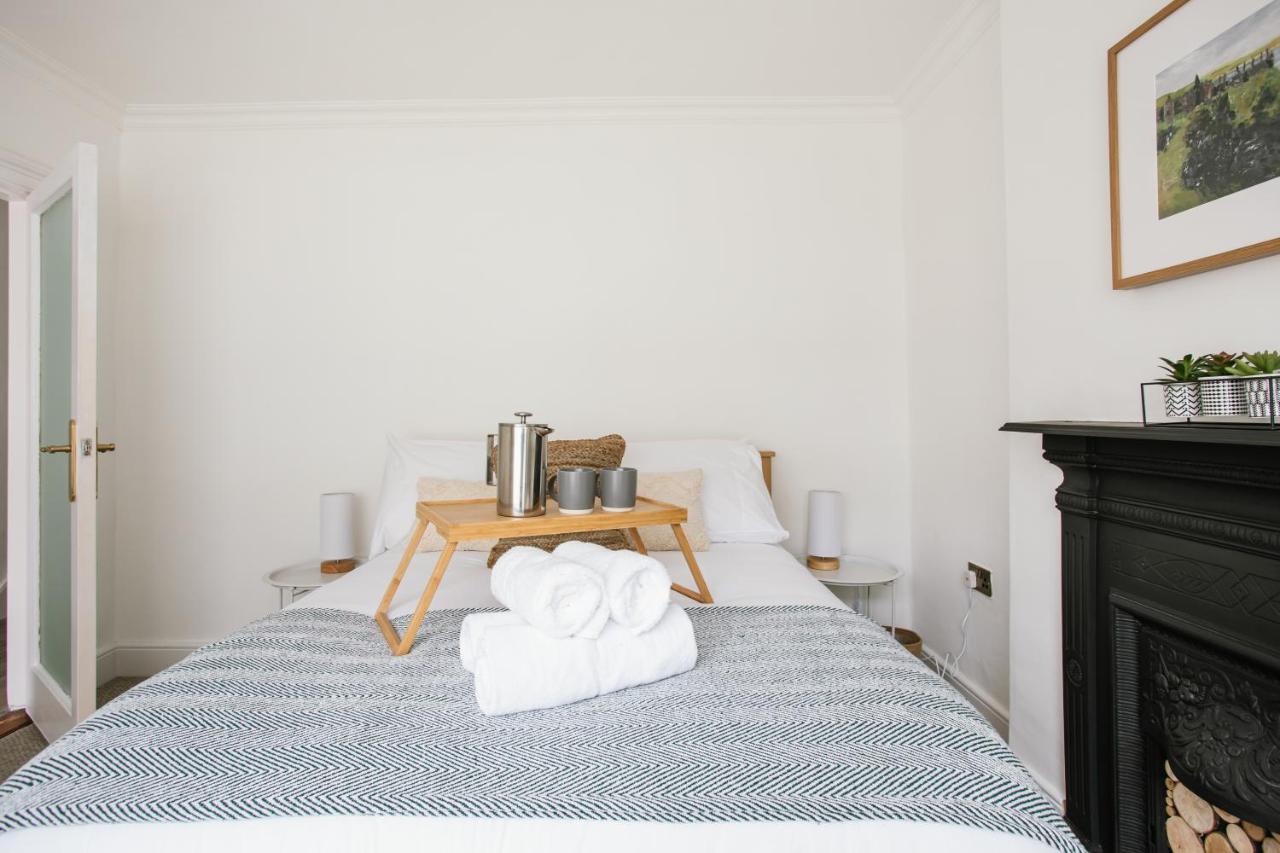 Cosy Period Cottage 2Min Walk To The Beach Portrush Esterno foto
